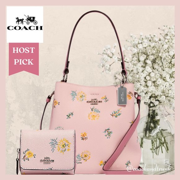 Coach Handbags - COACH 2 Piece SET Dandelion Bucket Bag & Tri Fold
